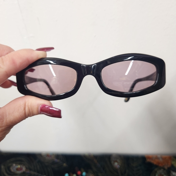 Chanel Sunglasses - Picture 2 of 10